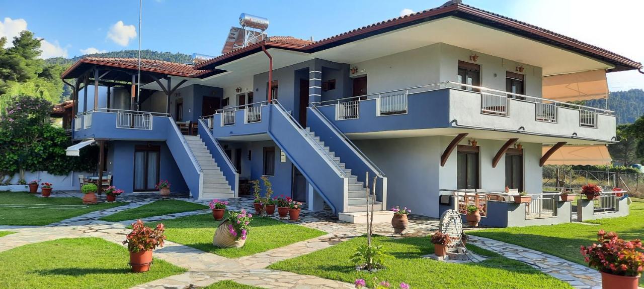 Maria - Pavlos Studios And Apartments Vourvourou Exterior photo